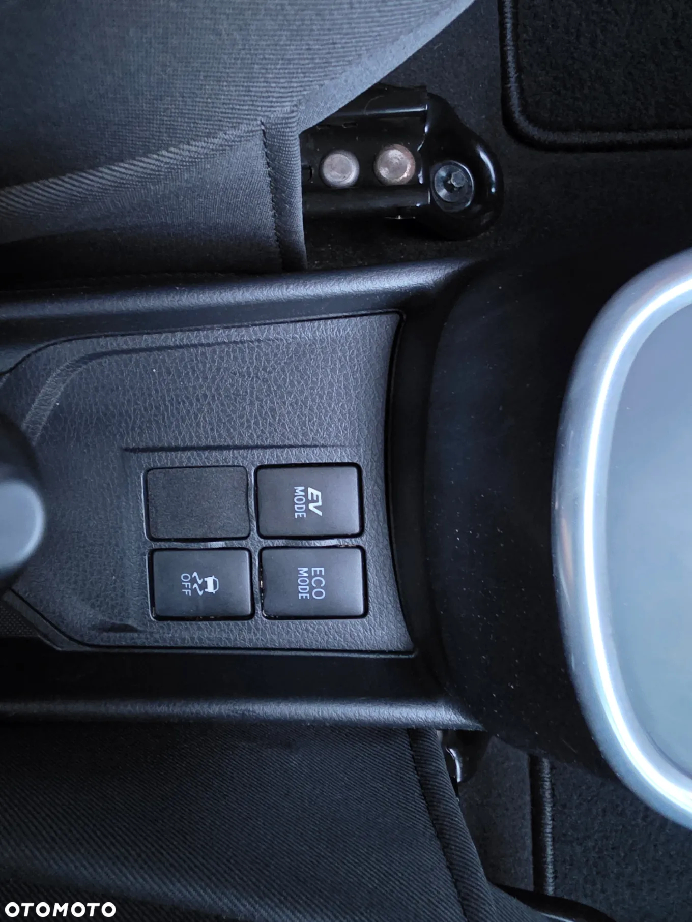 Toyota Yaris Hybrid 1.5 VVT-i Comfort - 19