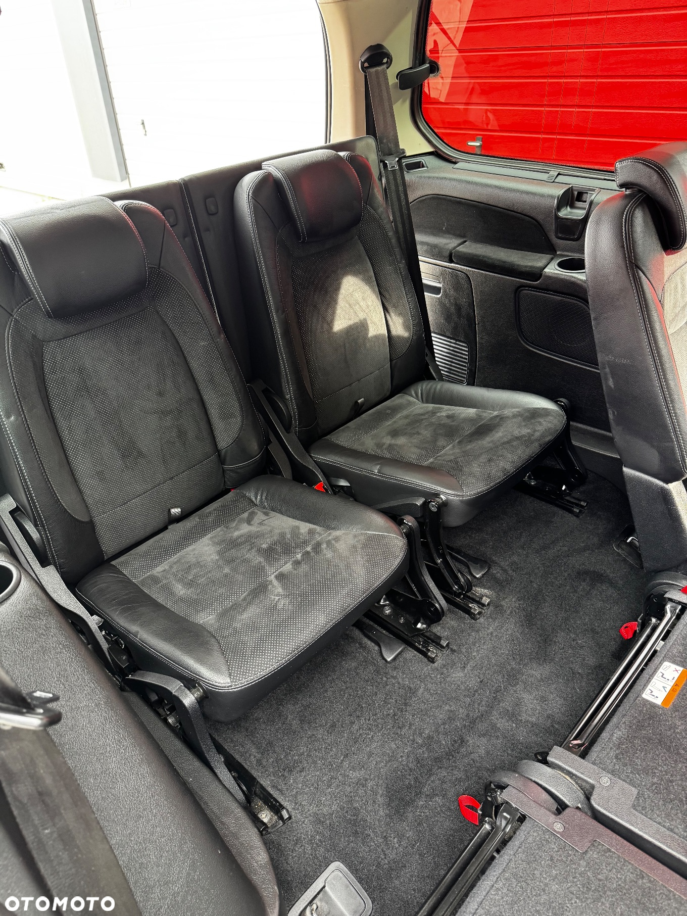 Ford Galaxy - 33