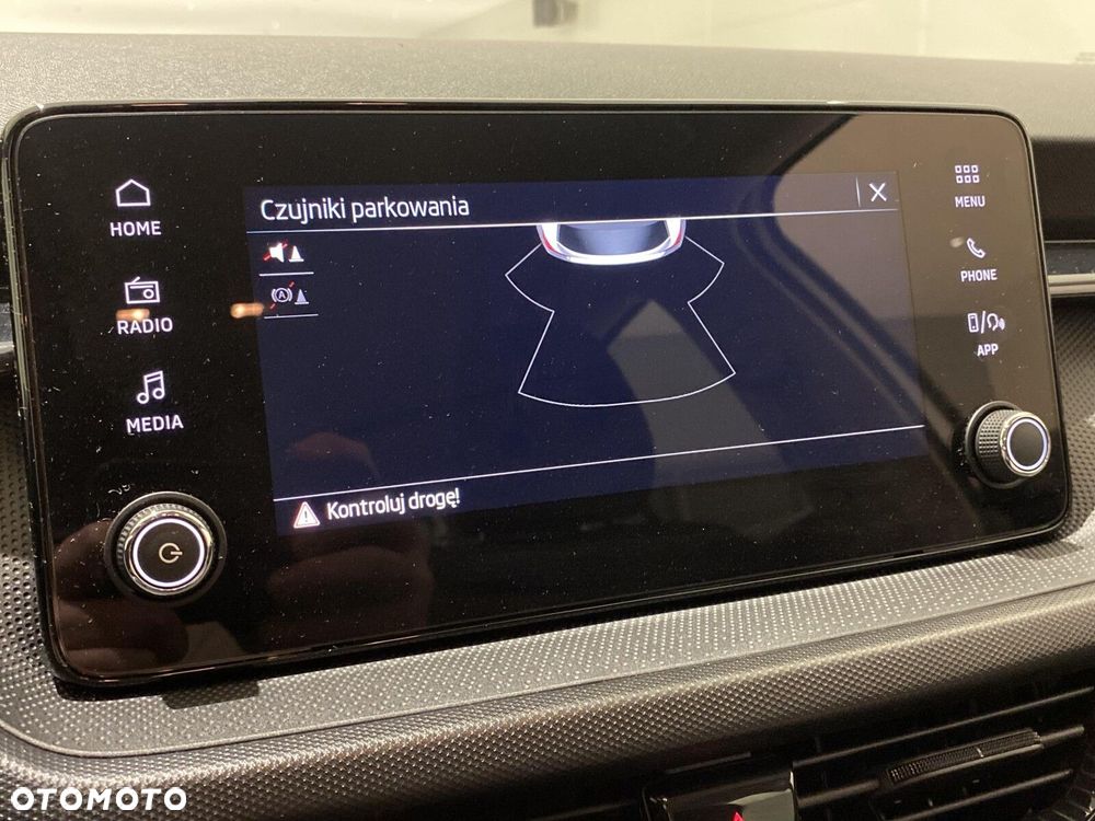 Skoda Fabia 1.0 Essence - 36