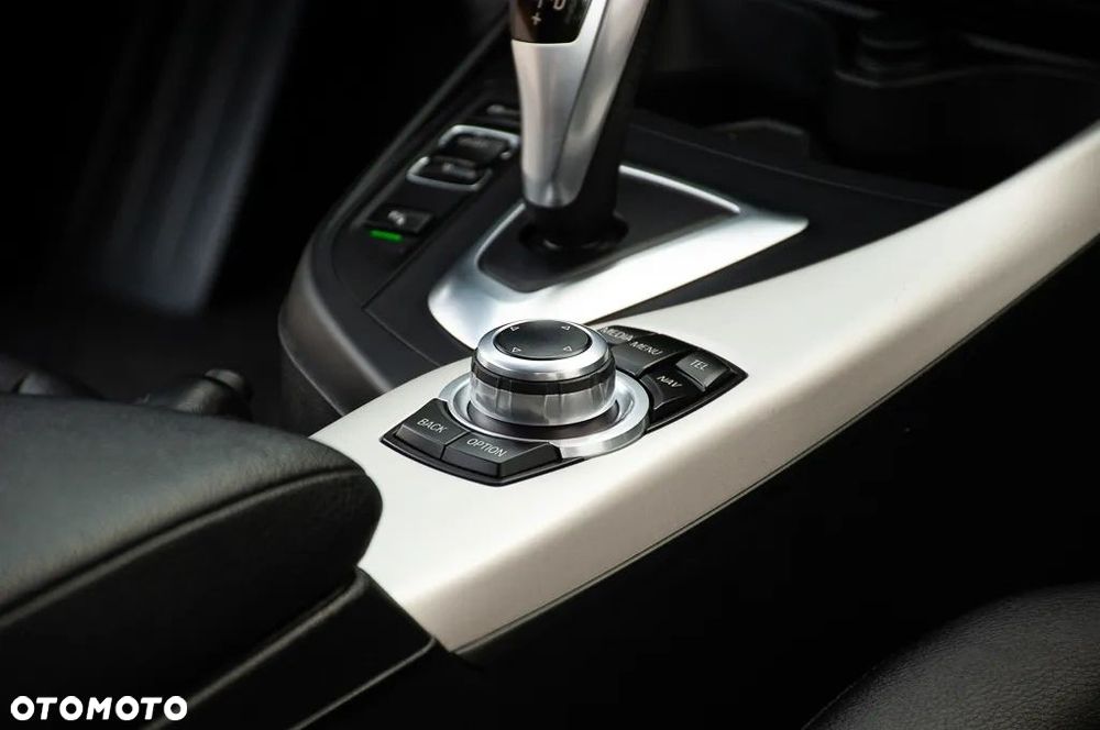 BMW Seria 1 118d Edition M Sport Shadow - 24