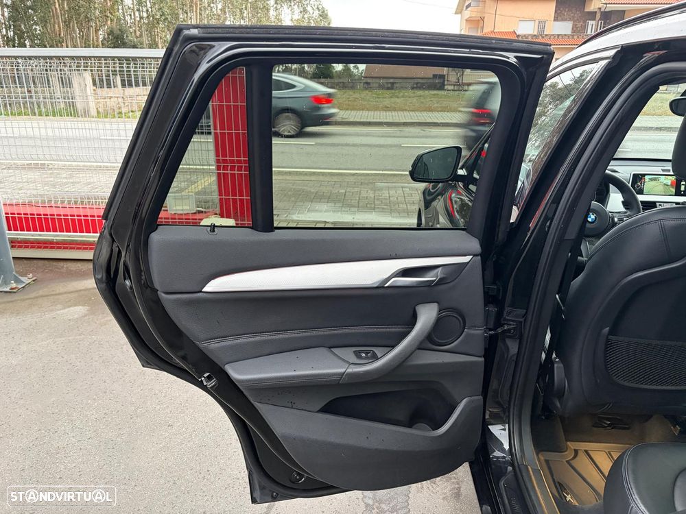 BMW X1 sDrive18d Aut. M Sport - 33