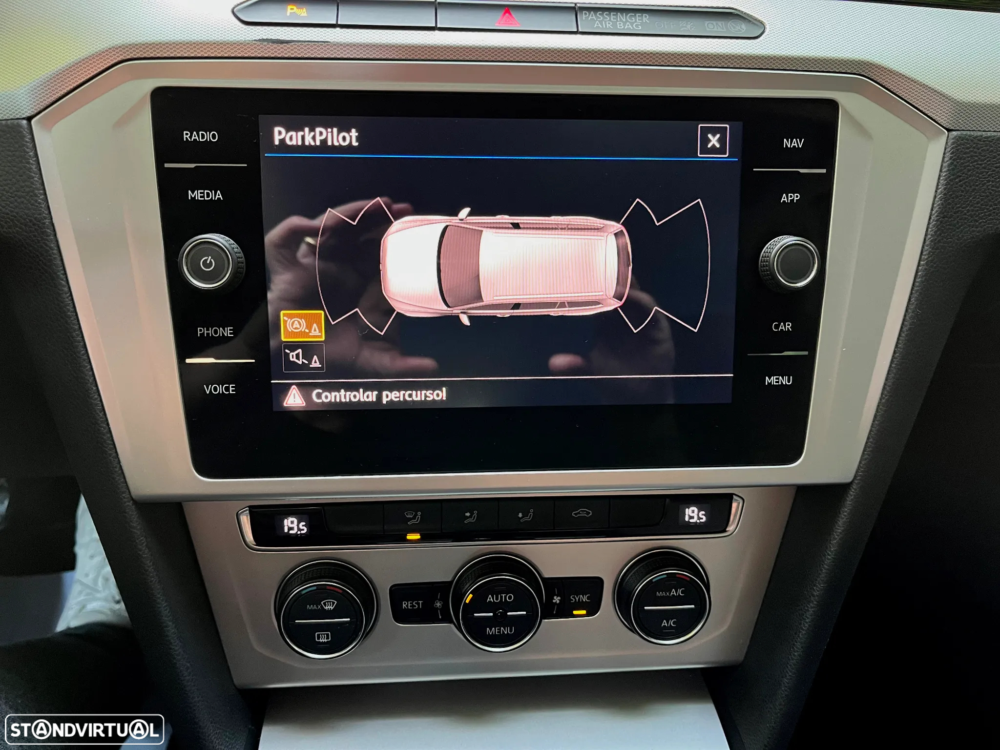VW Passat Variant 1.6 TDI BlueMotion - 13