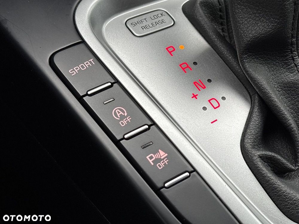 Kia Ceed 1.4 T-GDI M DCT - 24