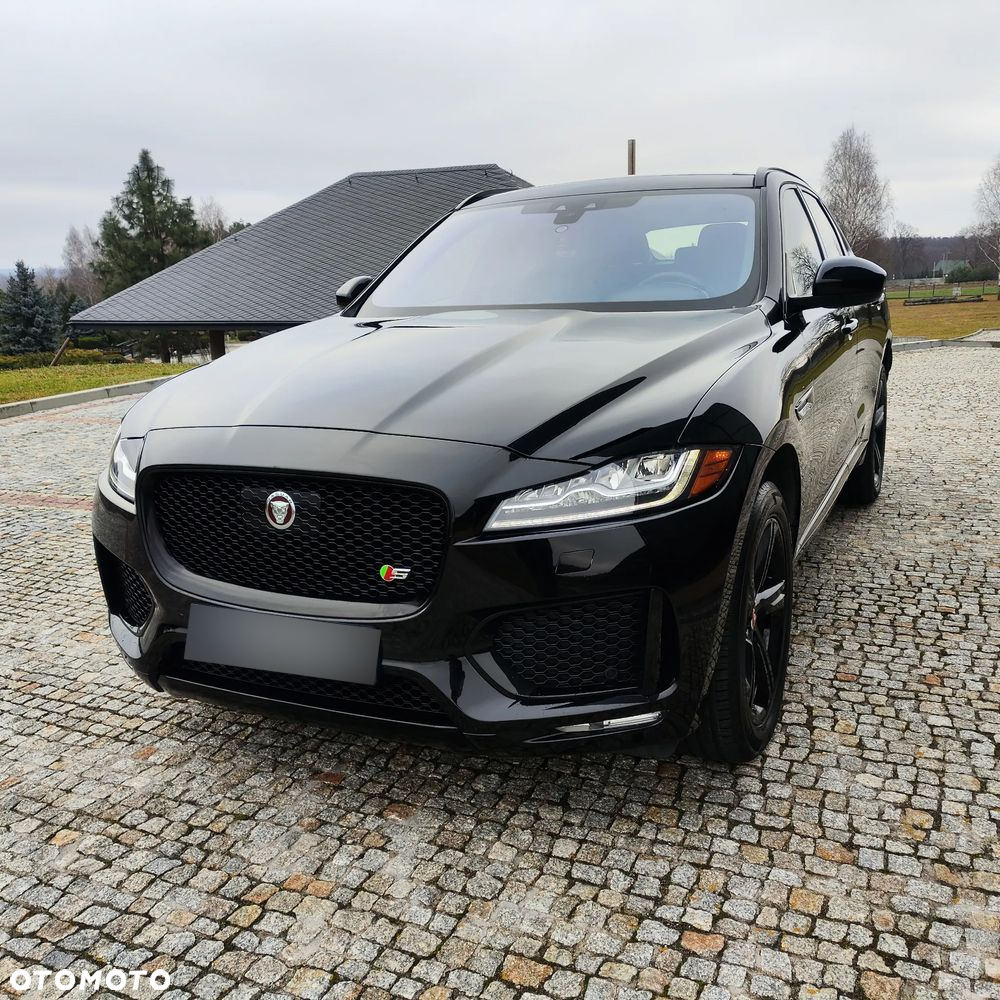 Jaguar F-Pace S AWD - 2