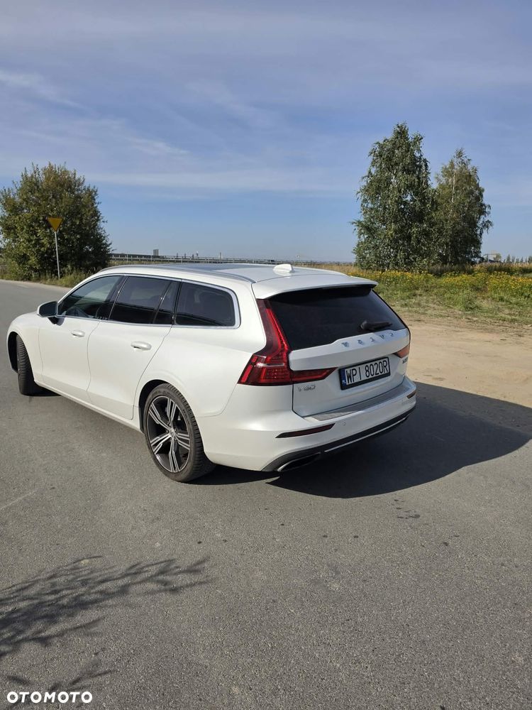 Volvo V60 2019 photo 3