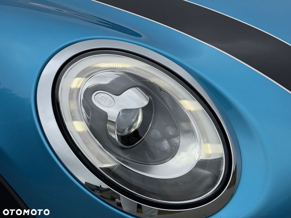 MINI Cooper Standard - 2