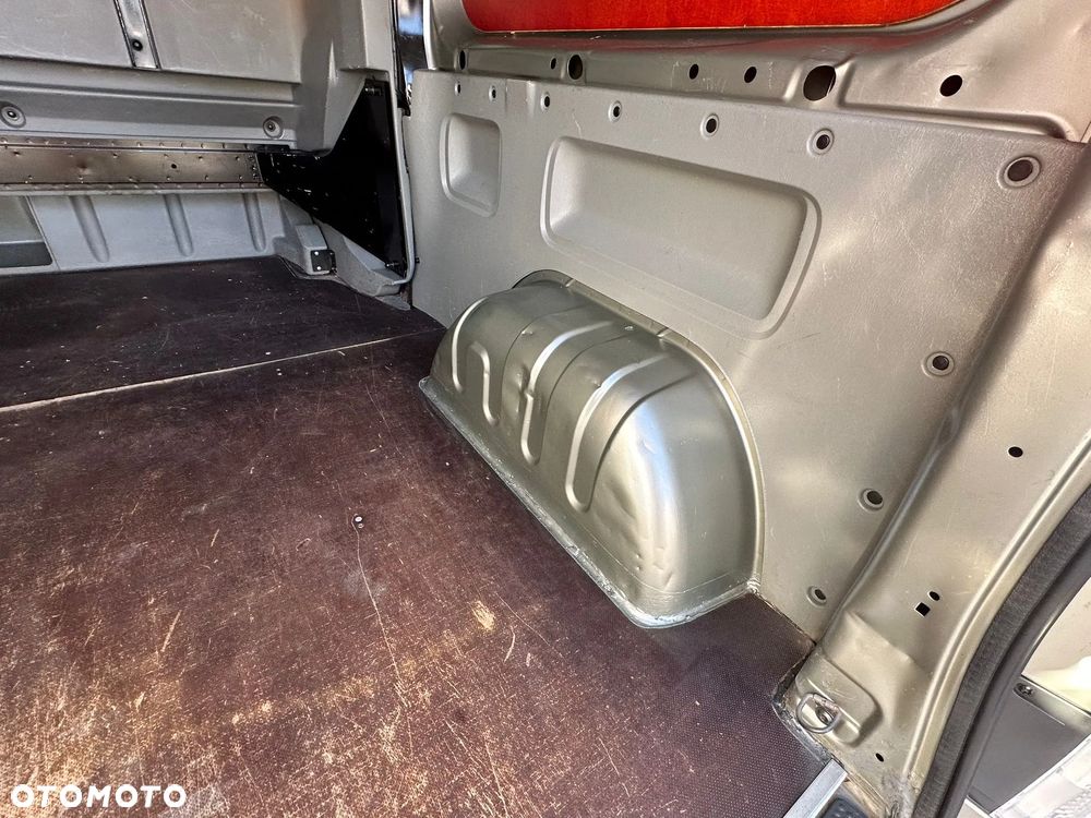Renault Trafic - 12