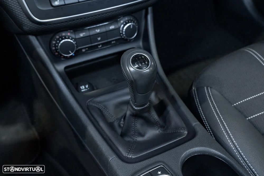Mercedes-Benz A 160 d Urban - 21