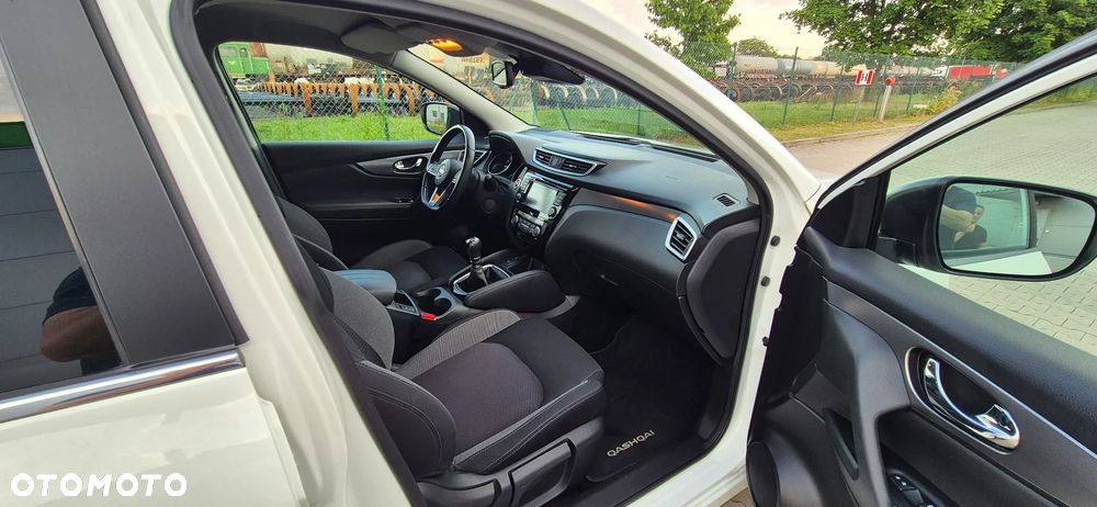 Nissan Qashqai 1.3 DIG-T Acenta - 22