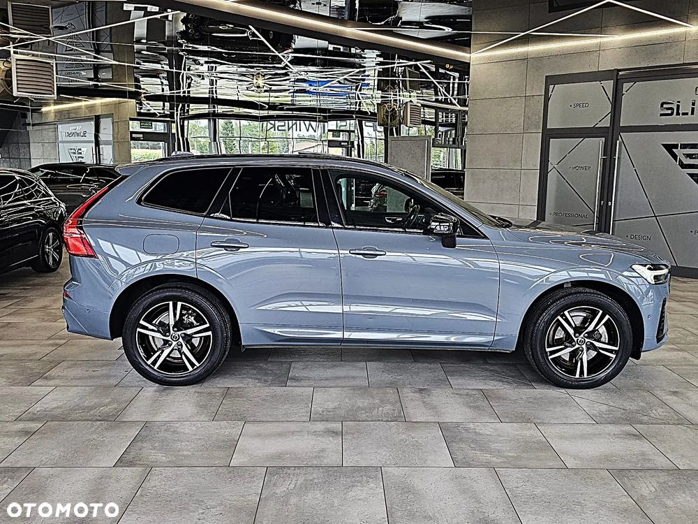 Volvo XC 60 T8 AWD Recharge Plus Black Edition - 11