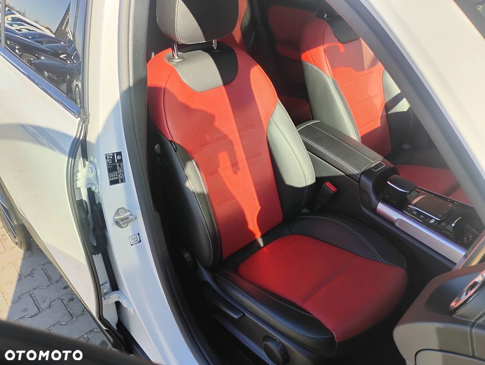 Mercedes-Benz GLB AMG 35 4-Matic - 16