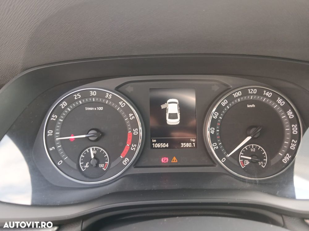 Skoda Octavia 2.0 TDI Style - 12