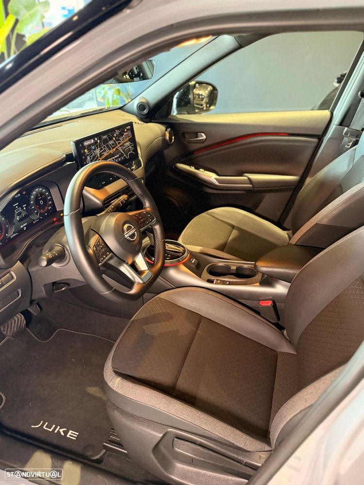 Nissan Juke 1.0 DIG-T Acenta DCT - 24