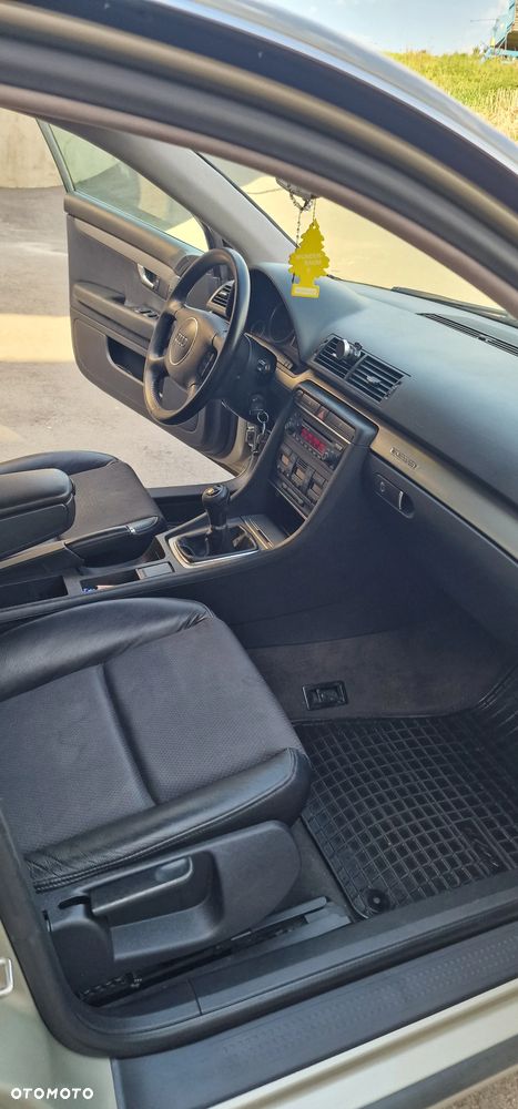 Audi A4 Limousine 1.9 TDI Quattro - 18