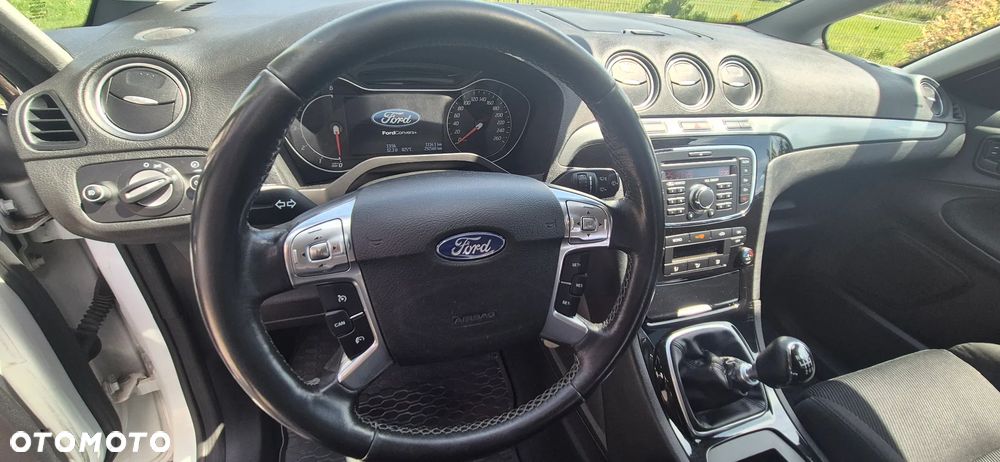 Ford S-Max 2.0 TDCi DPF Titanium - 17