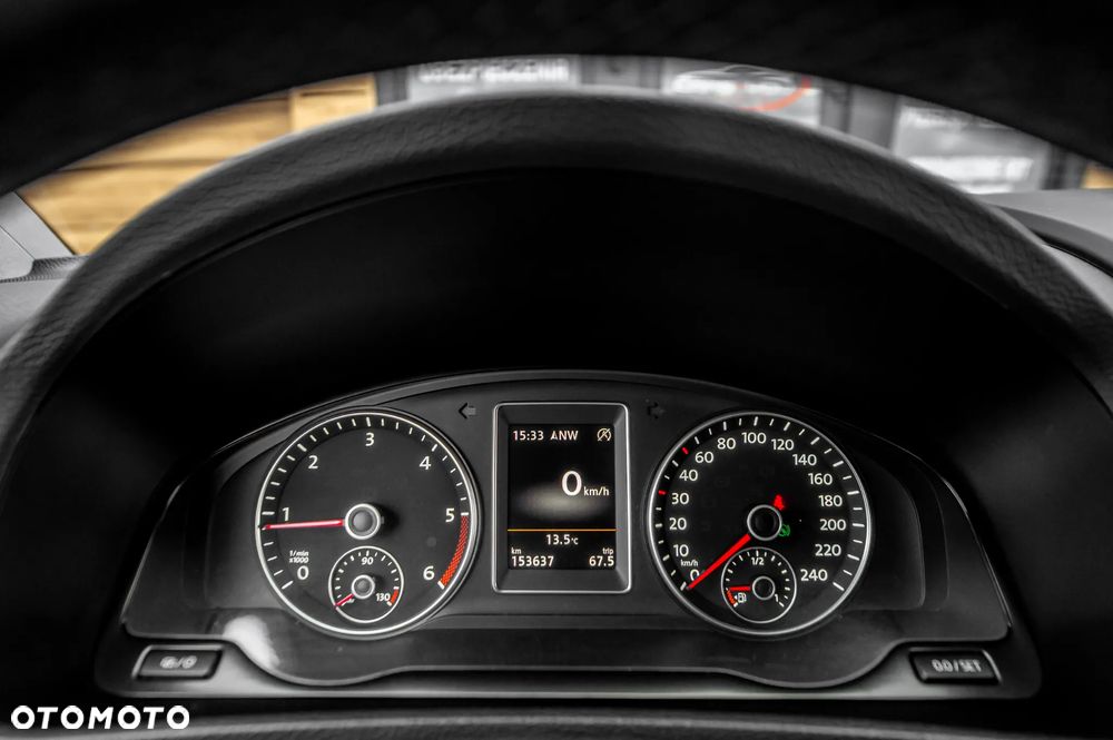 Volkswagen Multivan - 27