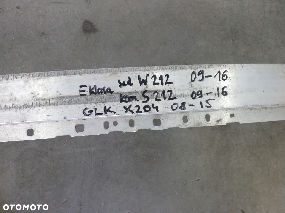Belka zderzaka Mercedes W212 S212 GLK X204 09-12r. przedlift przód wzmocnienie E-klasa A2126201500 - 7