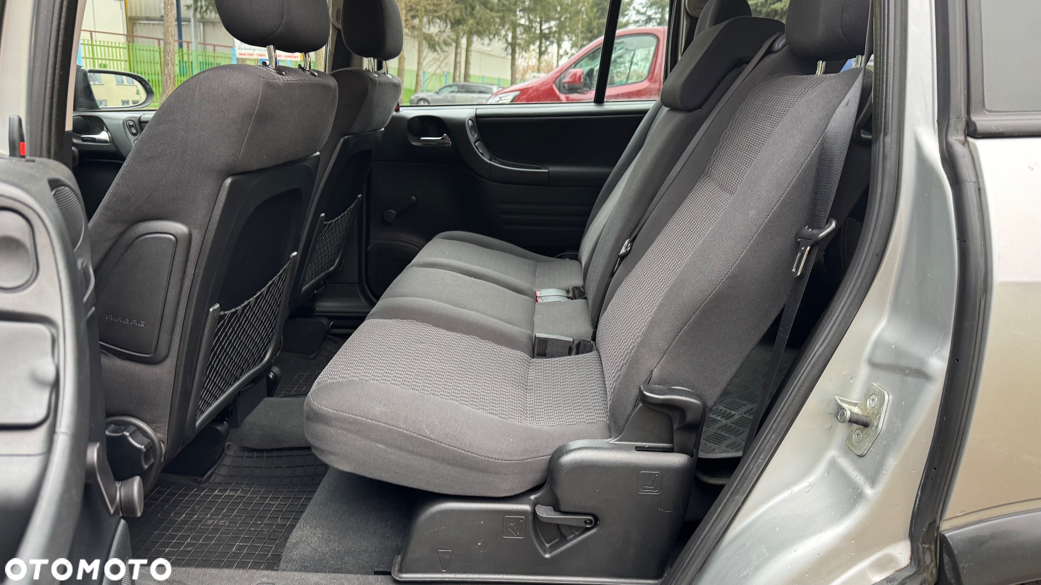 Opel Zafira 1.6 16V Comfort - 12