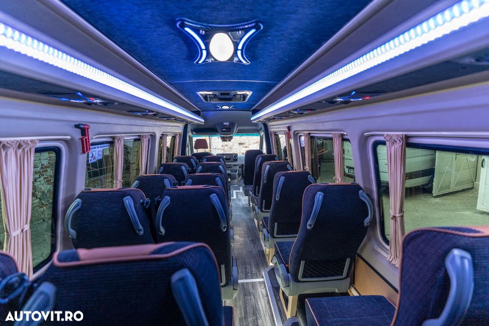 Mercedes-Benz Sprinter - 24