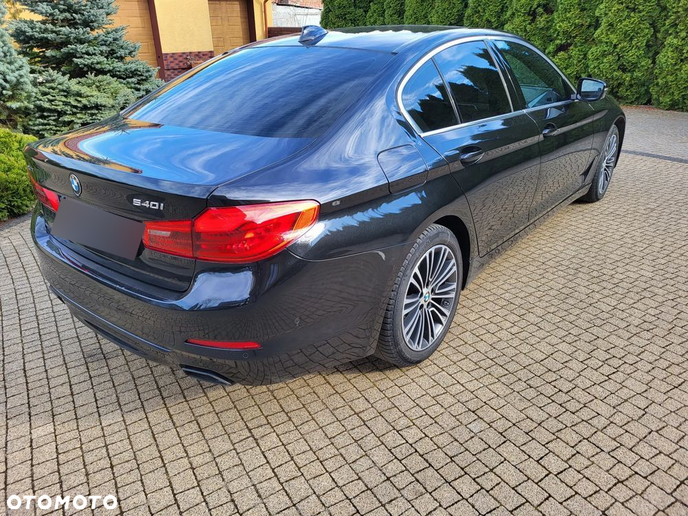 BMW Seria 5 540i xDrive Sport Line sport - 7