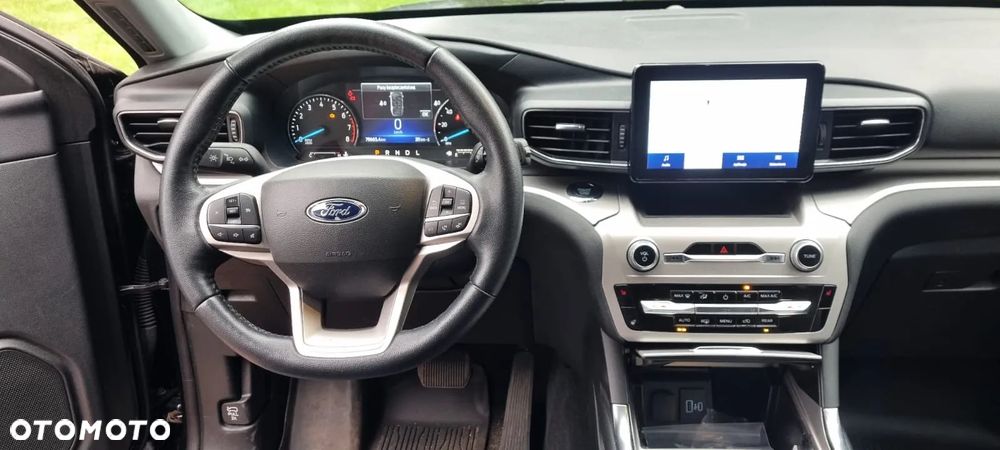 Ford Explorer - 9