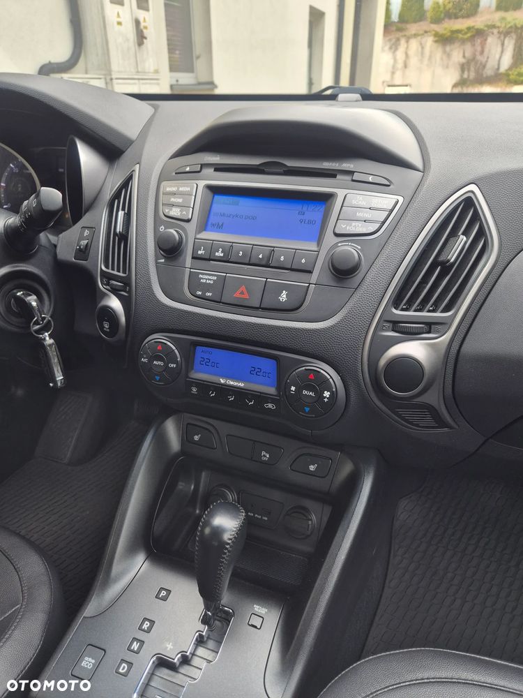 Hyundai ix35 2.0 CRDi 4WD Automatik Fifa World Cup Gold Edition - 26