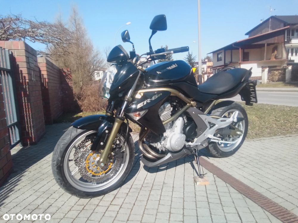 Kawasaki ER - 15