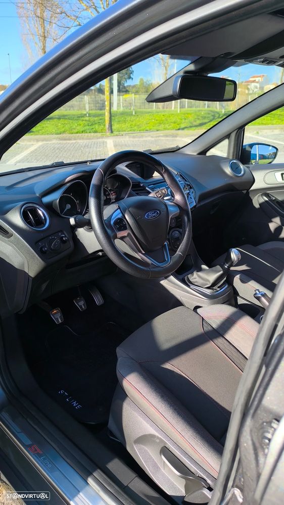 Ford Fiesta 1.5 TDCi S&S ST-LINE - 7