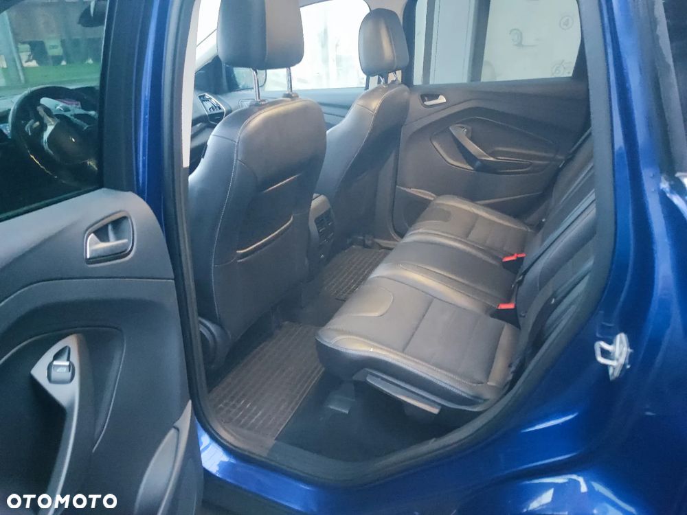 Ford Kuga 2.0 TDCi 4x4 Titanium - 4