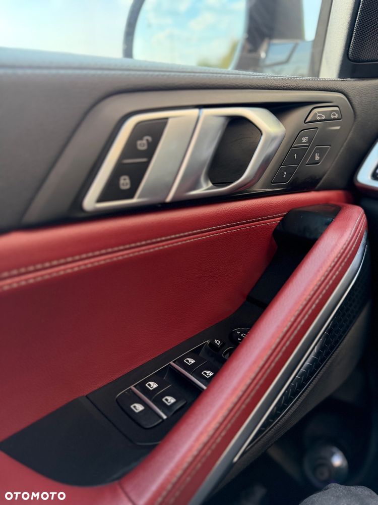 BMW X6 xDrive40i mHEV - 18