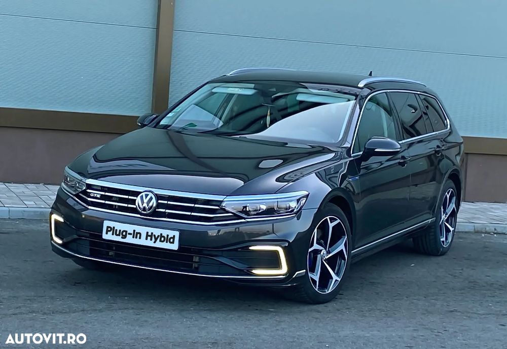 Volkswagen Passat - 14