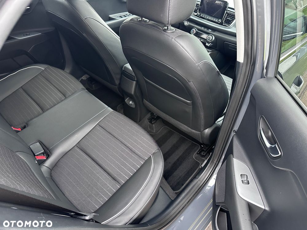 Kia Rio 1.0 T-GDI 120 Mild-Hybrid GT Line - 13