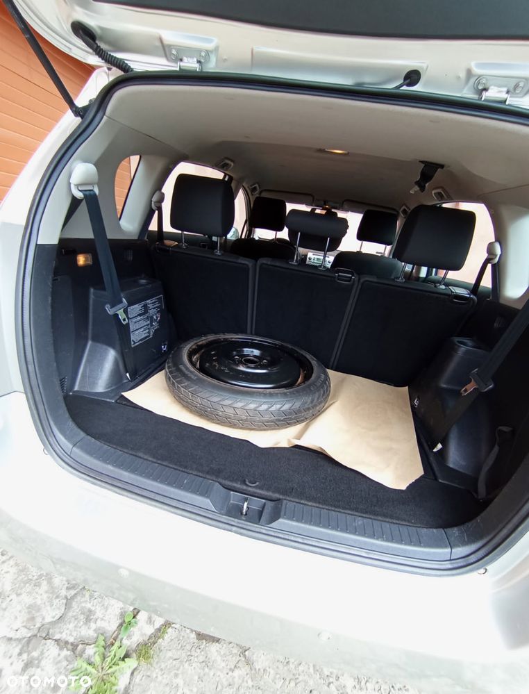 Toyota Corolla Verso 1.8 Sol 7os MM - 8