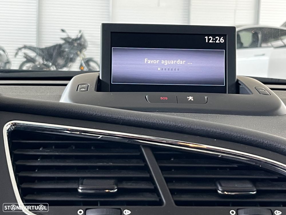 Peugeot 3008 1.6 HDi Sport CMP6 - 18