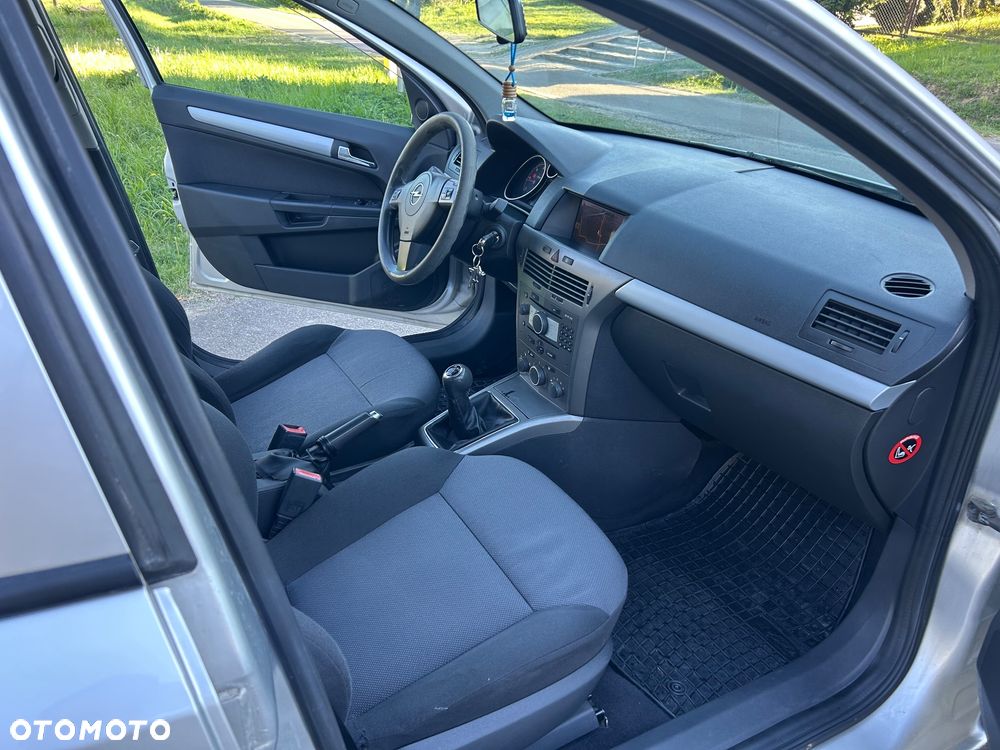 Opel Astra 1.9 CDTI Edition - 6