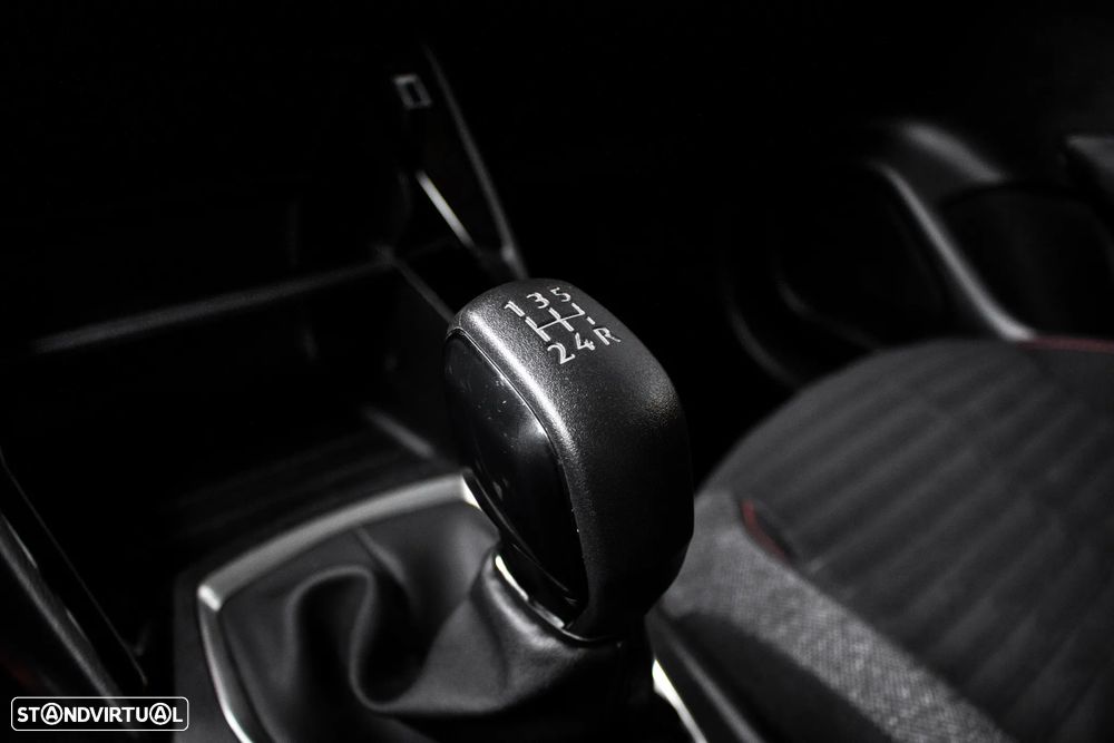 Peugeot 208 1.2 PureTech Active - 18