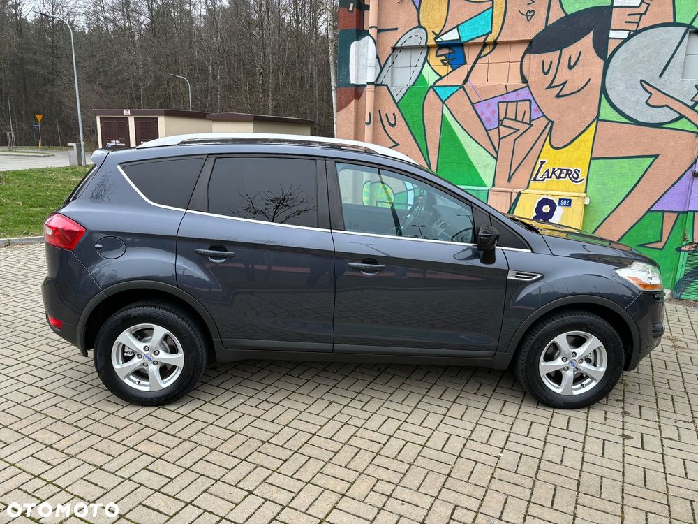 Ford Kuga 2.0 TDCi 4x4 Titanium - 23