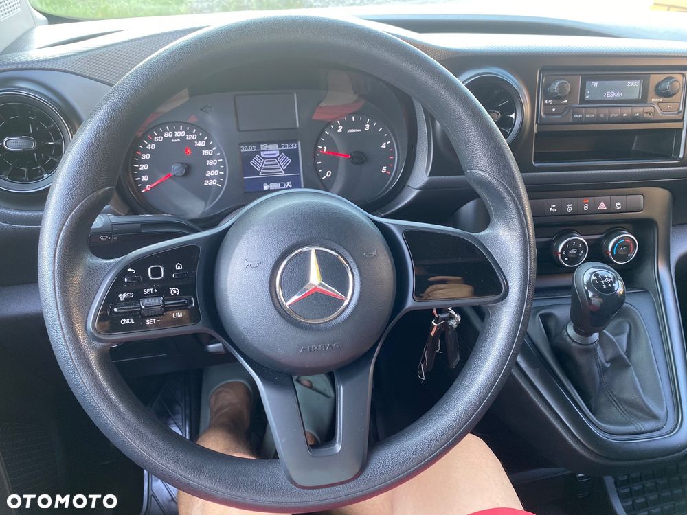 Mercedes-Benz CITAN 3-osobowy, zakupiony w salonie w Rzeszowie, serwisowany, bezwypadkowy, - 24
