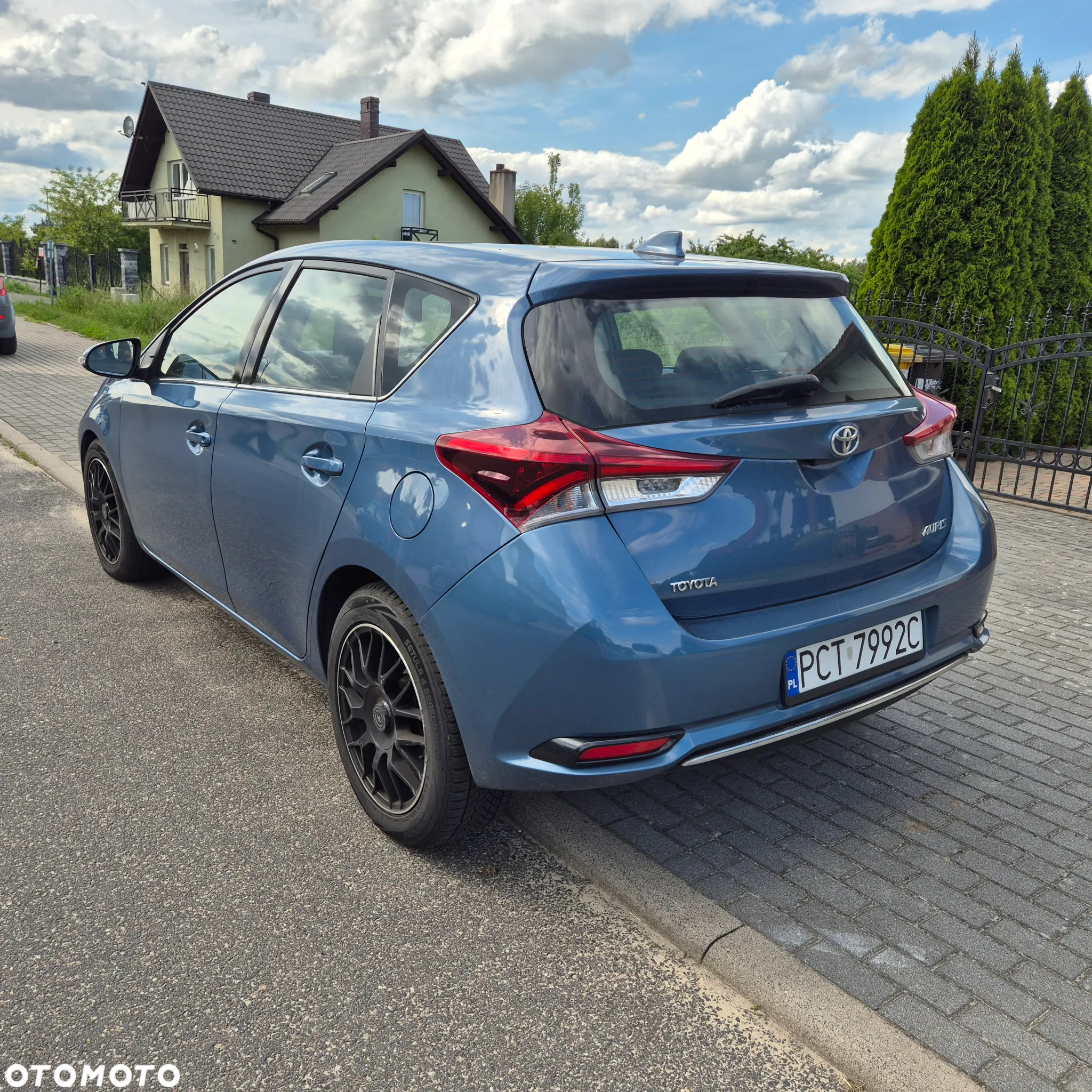 Toyota Auris 1.4 D-4D Comfort - 4