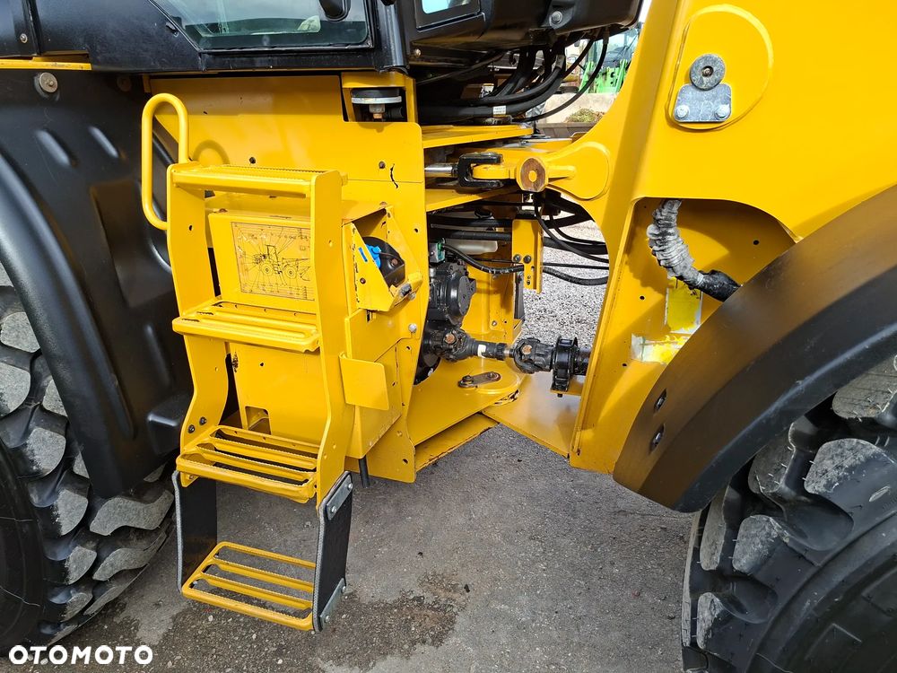 Caterpillar CAT 914 M - 28