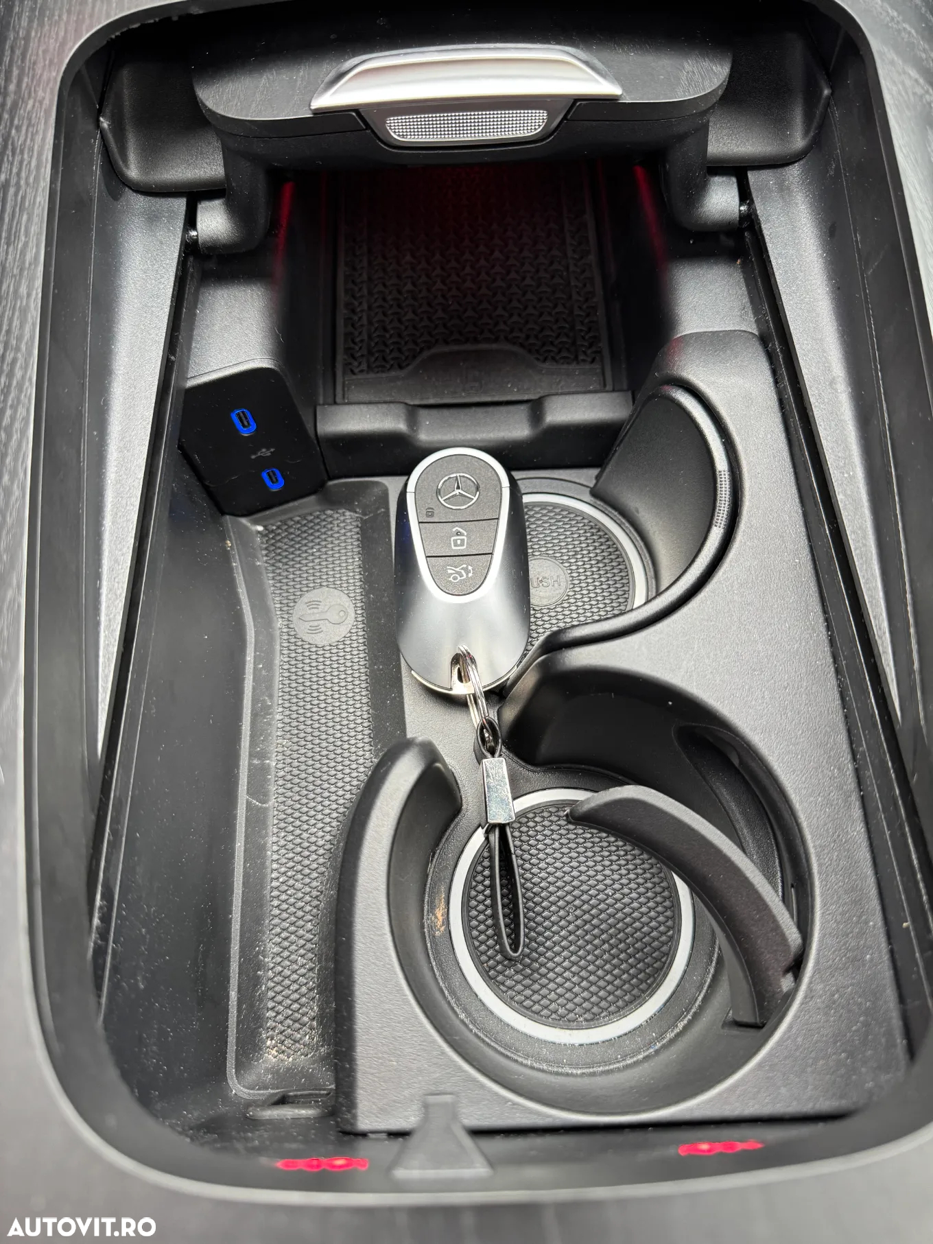 Mercedes-Benz E 300 Hybrid de All-Terrain 4MATIC Aut. - 31