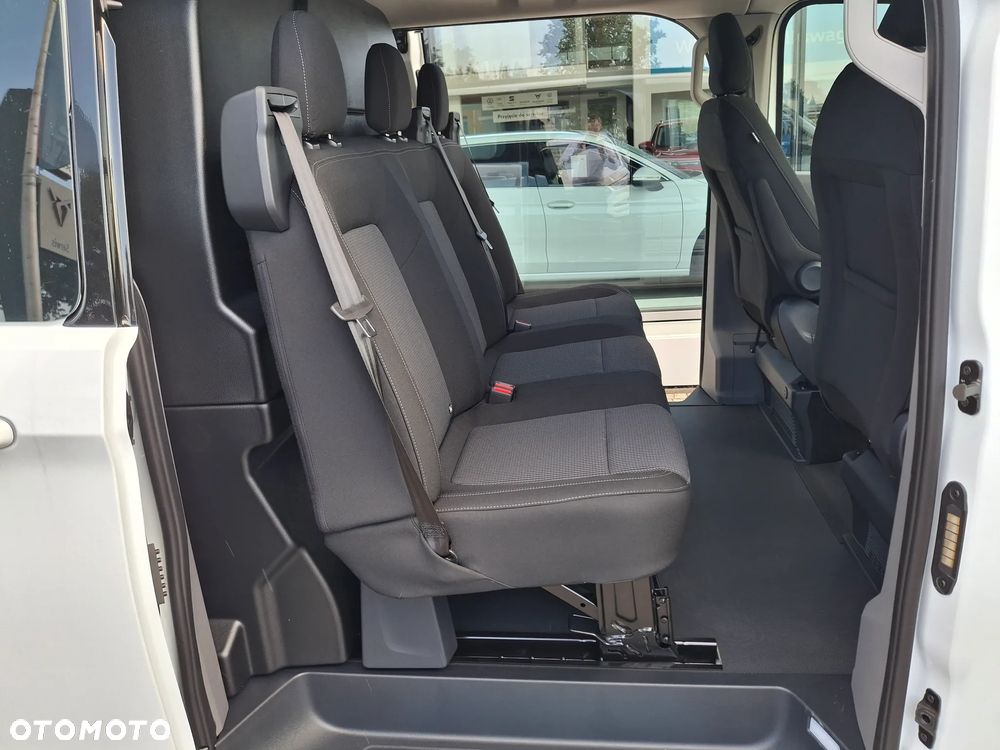 Volkswagen Transporter - 24