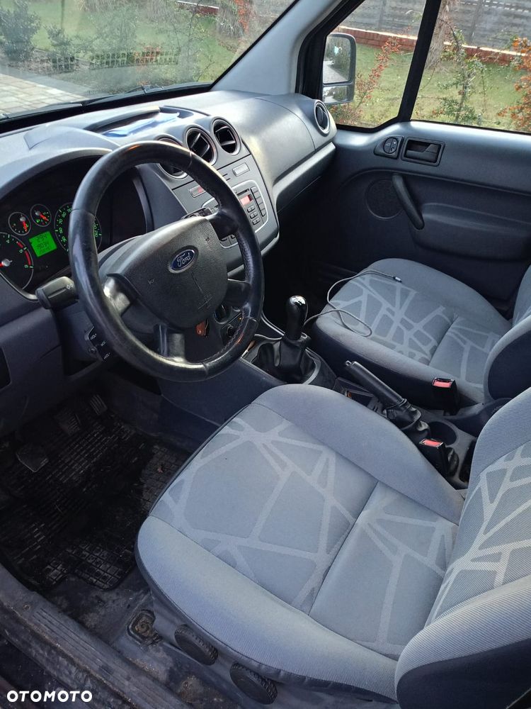 Ford Transit Connect - 4