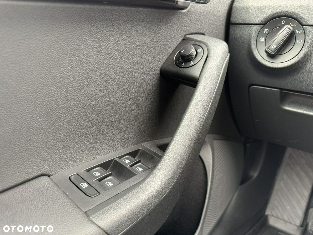 Skoda Octavia Combi 2.0 TDI (Green tec) DSG Joy - 29