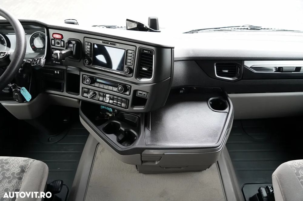 Scania R 450 / RETARDER / NAVI - 30
