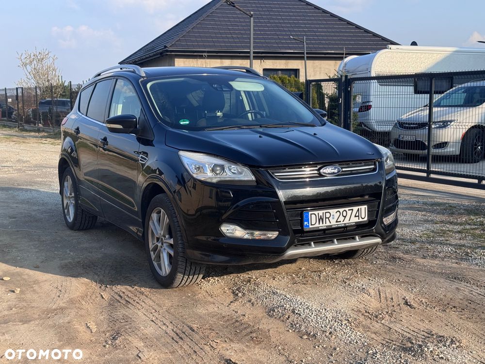 Ford Kuga - 1