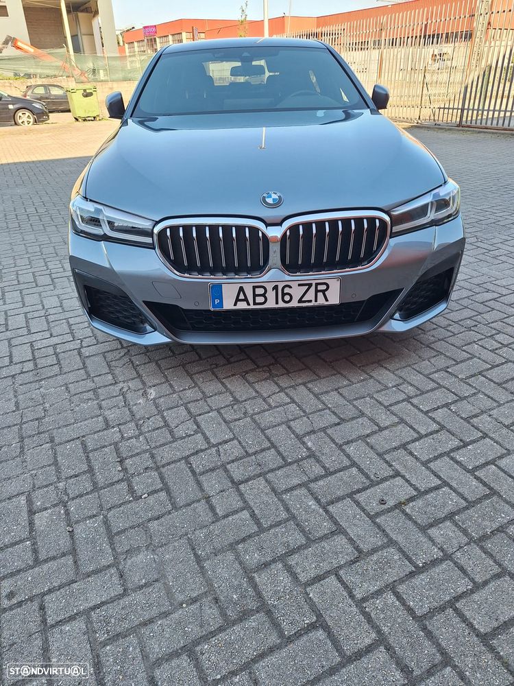 BMW 530 e Pack 50 anos M - 39
