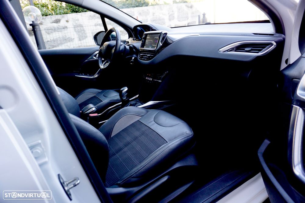 Peugeot 2008 82 VTI Allure - 12