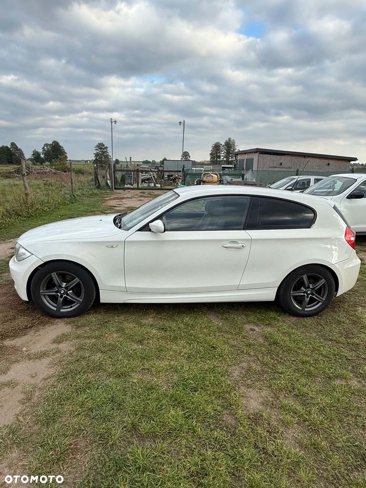 BMW Seria 1 118I 2008 photo 5
