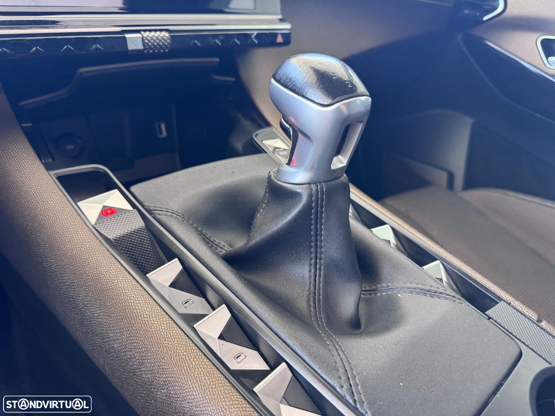 DS DS7 Crossback - 10